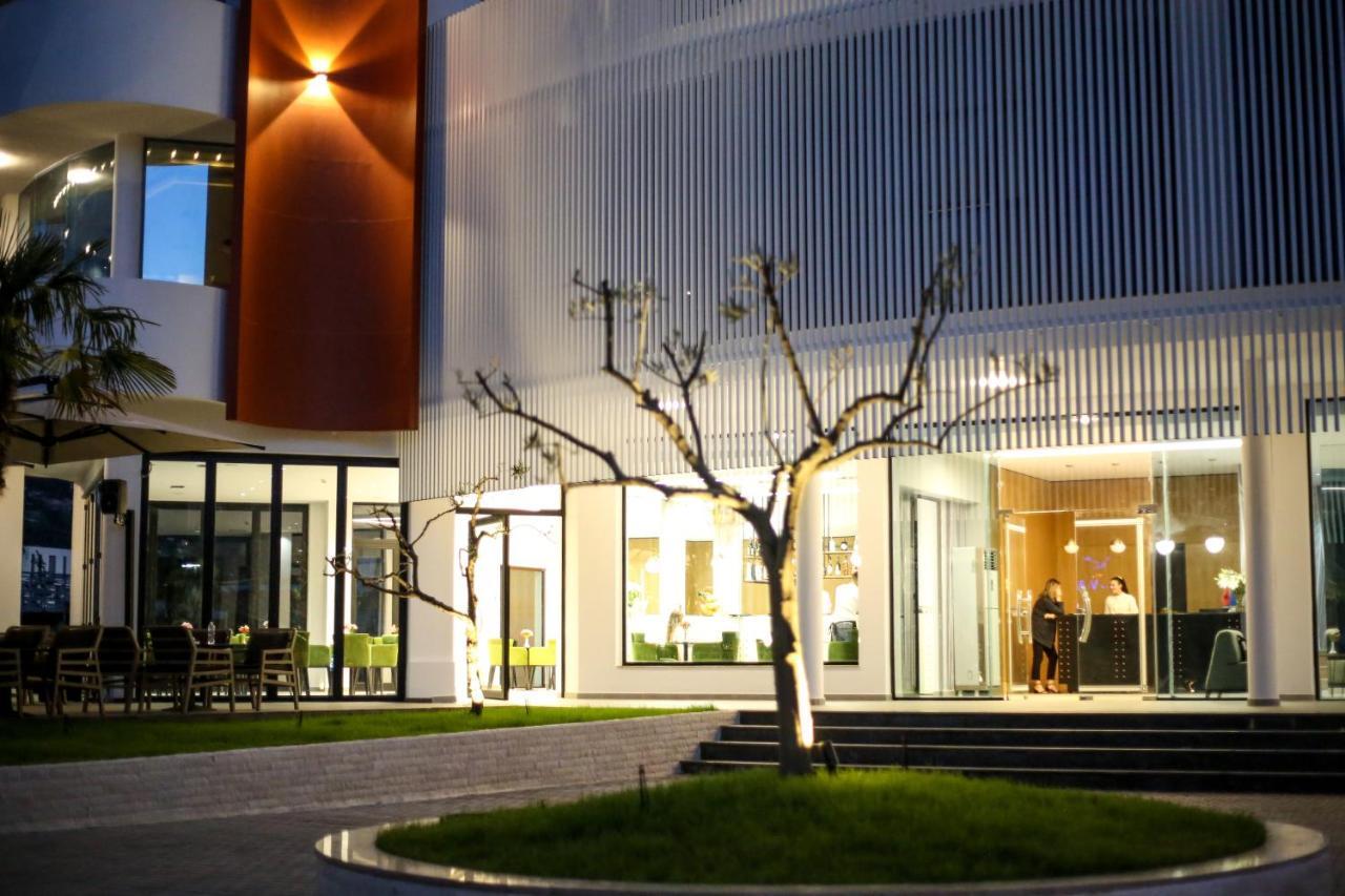 Regina Garden Vlorë 外观 照片